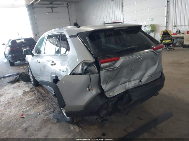 44640516 :رقم المزاد ، 2T3P1RFVXMW180432 vin ، 2021 Toyota Rav4 Xle مزاد بيع