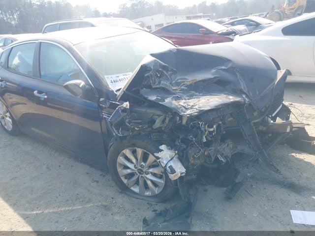 2018 Kia Optima Lx მანქანა იყიდება აუქციონზე, vin: 5XXGT4L34JG261313, აუქციონის ნომერი: 44640517