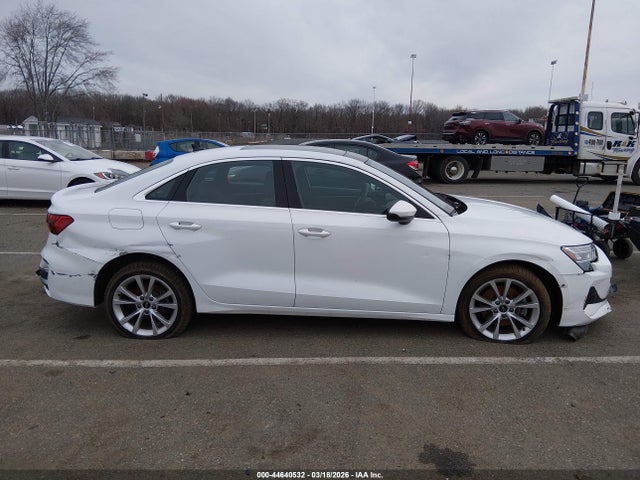 Aukcja sprzedaży 2025 Audi A3 Premium 40 Tfsi Quattro S Tronic, vin: WAUGUDGY7SA046750, numer aukcji: 44640532