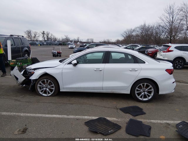 Aukcja sprzedaży 2025 Audi A3 Premium 40 Tfsi Quattro S Tronic, vin: WAUGUDGY7SA046750, numer aukcji: 44640532