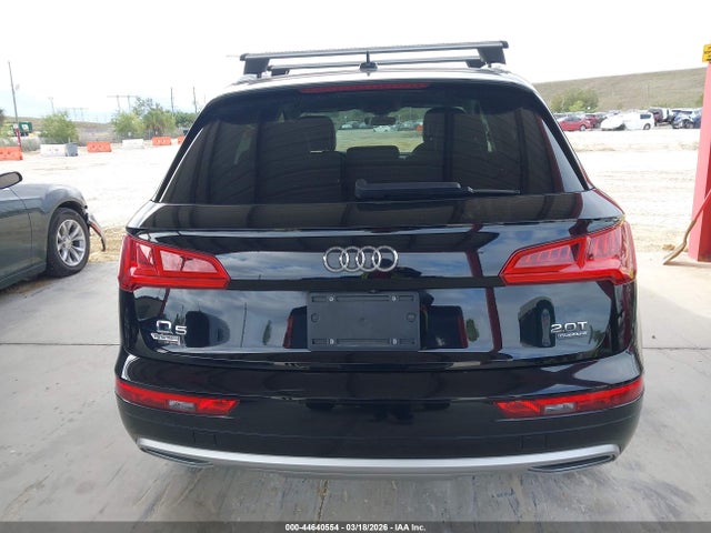 2018 Audi Q5 2.0t Premium/2.0t Tech Premium მანქანა იყიდება აუქციონზე, vin: WA1ANAFY2J2170997, აუქციონის ნომერი: 44640554