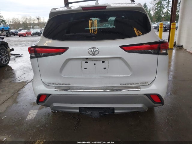 Toyota Highlander Platinum 2023 5TDKDRBH9PS004284 Image 17