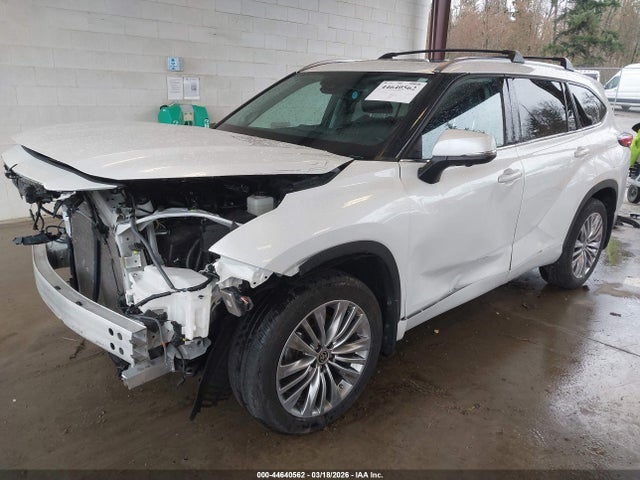 2023 TOYOTA HIGHLANDER 5TDKDRBH9PS004284 Photo 1