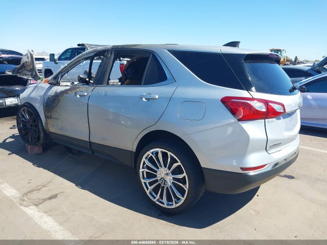 2GNAXJEV0J6333096 Chevrolet EQUINOX LT