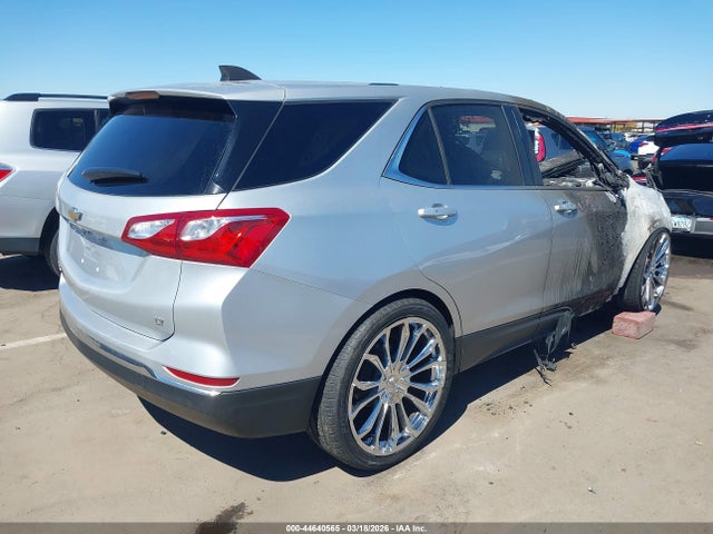 2GNAXJEV0J6333096 Chevrolet EQUINOX LT