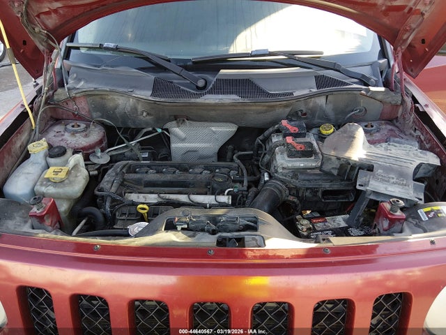 44640567 :رقم المزاد ، 1C4NJPFB9ED515390 vin ، 2014 Jeep Patriot Latitude مزاد بيع