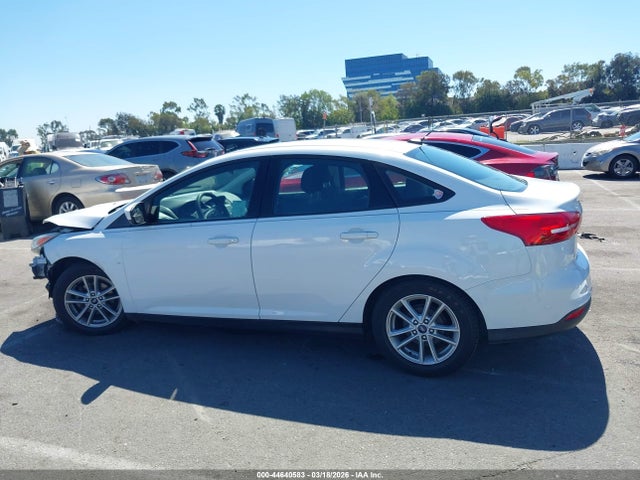 44640583 :رقم المزاد ، 1FADP3F2XJL220663 vin ، 2018 Ford Focus Se مزاد بيع