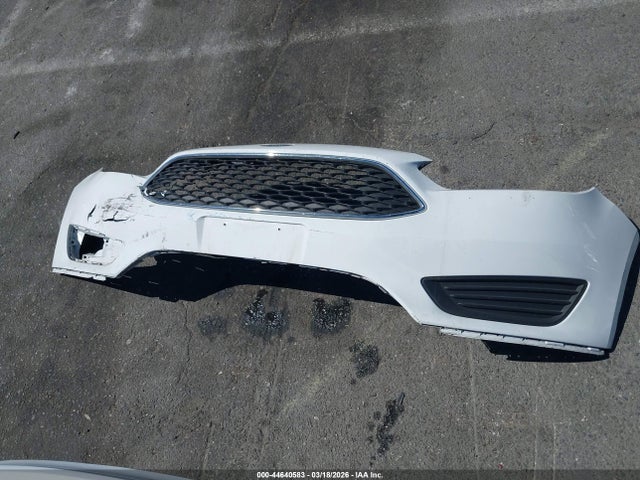44640583 :رقم المزاد ، 1FADP3F2XJL220663 vin ، 2018 Ford Focus Se مزاد بيع