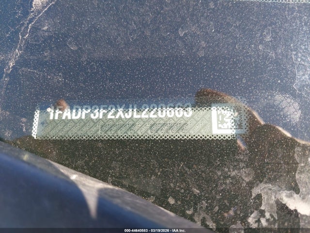 44640583 :رقم المزاد ، 1FADP3F2XJL220663 vin ، 2018 Ford Focus Se مزاد بيع