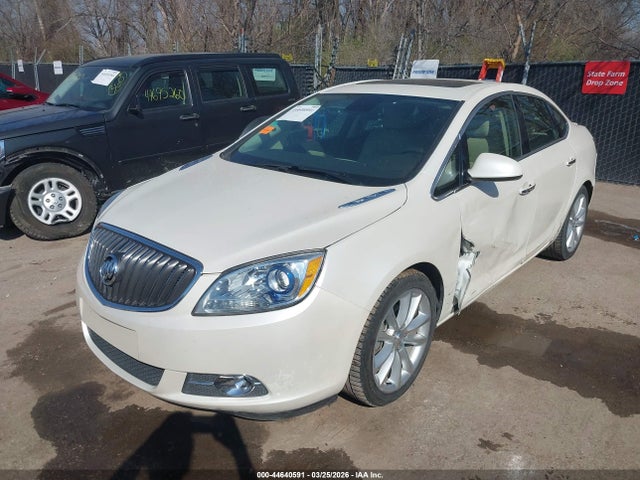 44640591 :رقم المزاد ، 1G4PT5SV8D4138679 vin ، 2013 Buick Verano Premium Group مزاد بيع