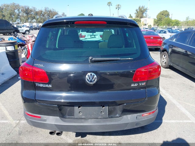 WVGAV7AX5FW515927 Volkswagen TIGUAN SE