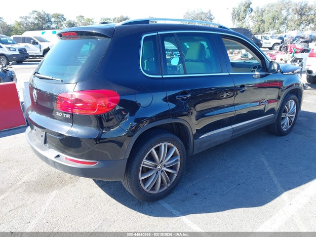 WVGAV7AX5FW515927 Volkswagen TIGUAN SE