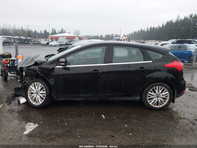 Ford Focus Titanium 2016 1FADP3N22GL213202 Image 14