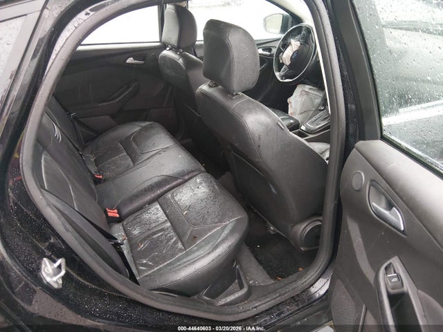 Ford Focus Titanium 2016 1FADP3N22GL213202 Image 8