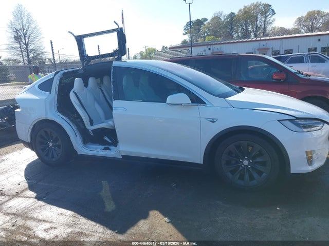 44640617 :رقم المزاد ، 5YJXCAE29GF015078 vin ، 2016 Tesla Model X 60d/70d/75d/90d مزاد بيع