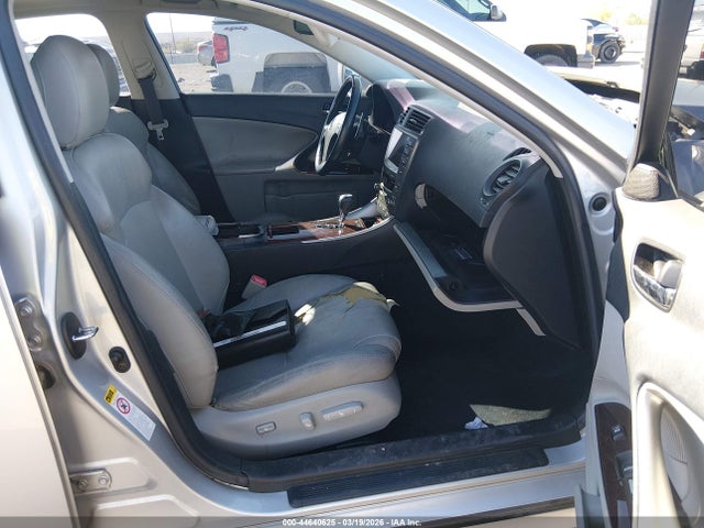 Продажа на аукционе авто 2006 Lexus Is 350, vin: JTHBE262465007526, номер лота: 44640625