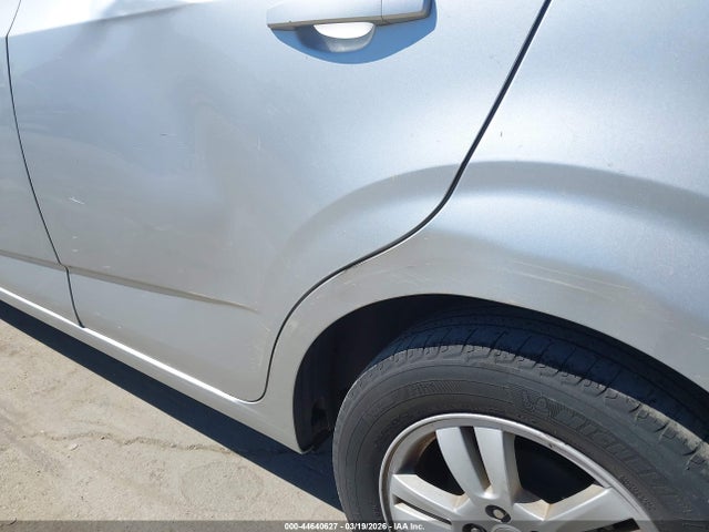Chevrolet Sonic Lt Auto 2014 1G1JC5SH3E4164735 Image 16