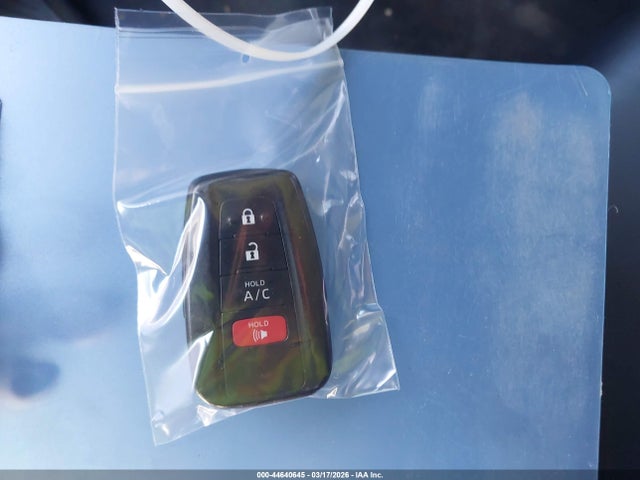 2021 TOYOTA PRIUS PRIME JTDKAMFP3M3174070 Photo 10