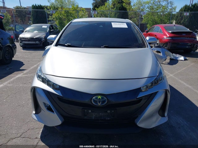 JTDKAMFP3M3174070 Toyota Prius Prime Xle
