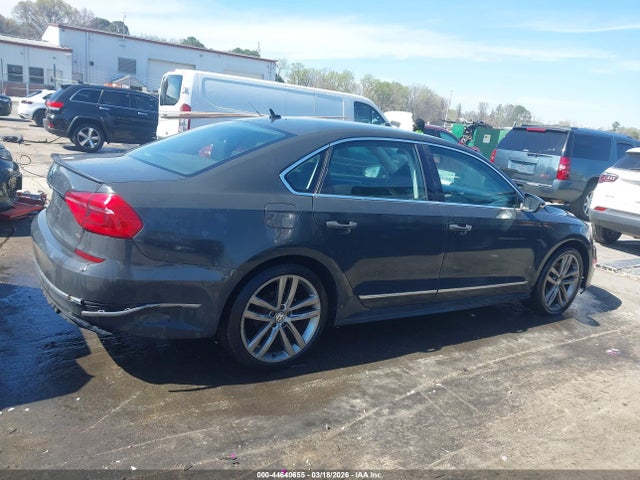 Продаж на аукціоні авто 2016 Volkswagen Passat 1.8t R-line, vin: 1VWAT7A3XGC026382, номер лоту: 44640655