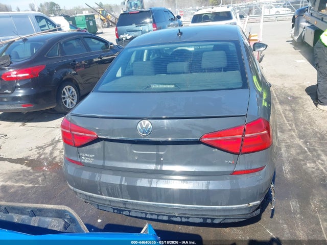 Продаж на аукціоні авто 2016 Volkswagen Passat 1.8t R-line, vin: 1VWAT7A3XGC026382, номер лоту: 44640655