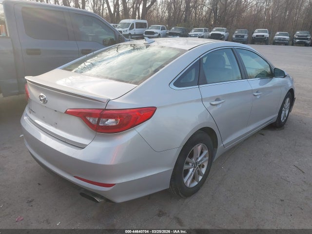 2015 Hyundai Sonata Se მანქანა იყიდება აუქციონზე, vin: 5NPE24AF9FH135029, აუქციონის ნომერი: 44640704