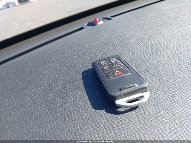 2016 VOLVO XC60 YV440MDK3G2789339 Photo 10