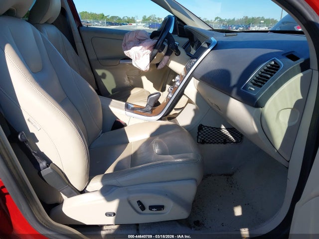 2016 VOLVO XC60 YV440MDK3G2789339 Photo 4