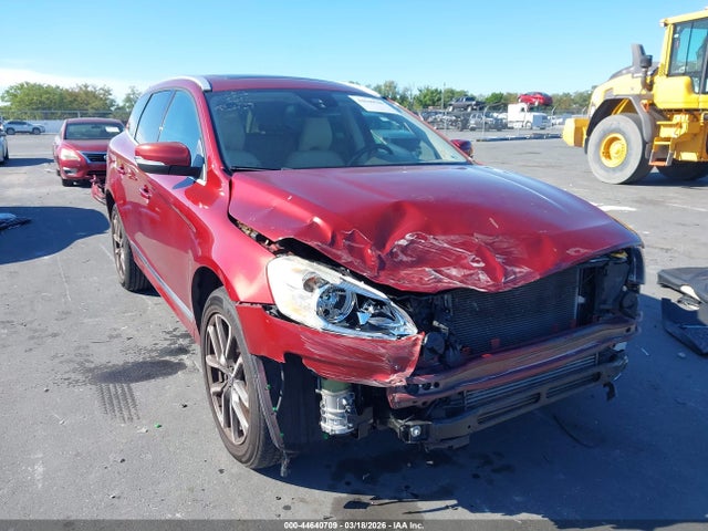 2016 VOLVO XC60 YV440MDK3G2789339 Photo 5