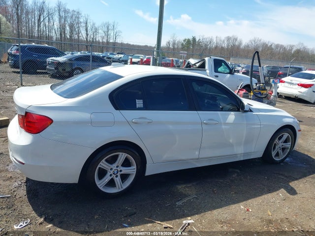 44640713 :رقم المزاد ، WBA3B3G55FNT17954 vin ، 2015 Bmw 328i Xdrive مزاد بيع