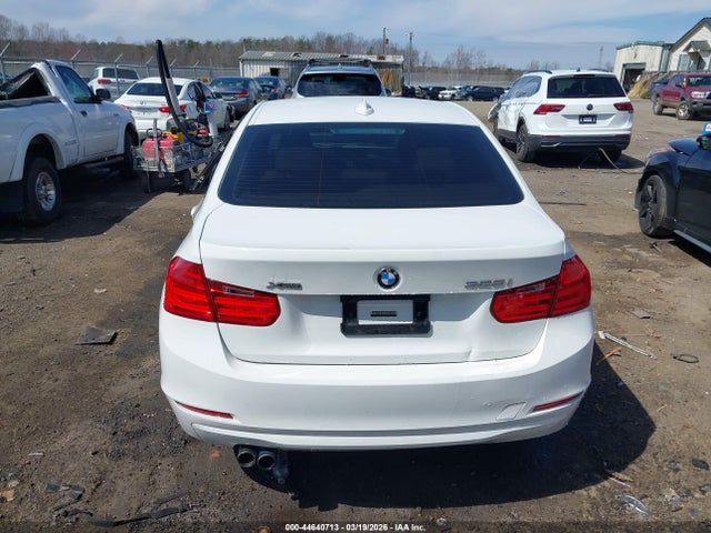 44640713 :رقم المزاد ، WBA3B3G55FNT17954 vin ، 2015 Bmw 328i Xdrive مزاد بيع