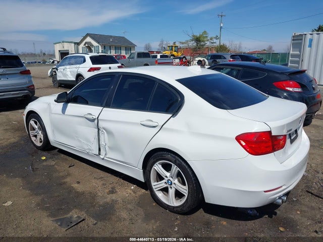 44640713 :رقم المزاد ، WBA3B3G55FNT17954 vin ، 2015 Bmw 328i Xdrive مزاد بيع