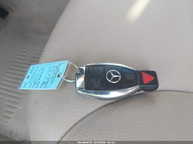 44640735 :رقم المزاد ، 4JGCB2FE4BA122133 vin ، 2011 Mercedes-benz R 350 Bluetec 4matic مزاد بيع