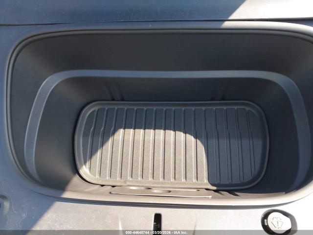 Aukcja sprzedaży 2026 Tesla Model Y All-wheel Drive/long Range Launch Series/premium All-wheel Drive, vin: 7SAYGDEE9TA447703, numer aukcji: 44640744