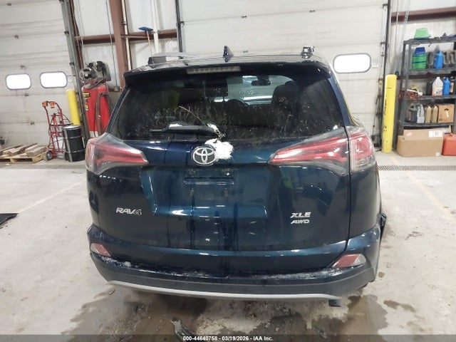 Продажа на аукционе авто 2018 Toyota Rav4 Xle, vin: JTMRFREV9JJ747283, номер лота: 44640758