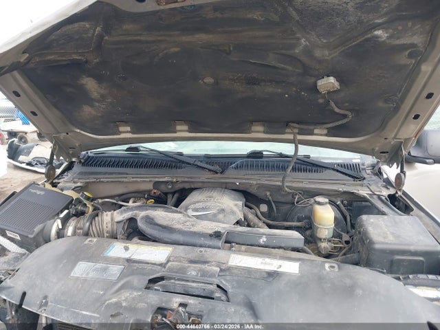 44640766 :رقم المزاد ، 1GNEC13T61J254503 vin ، 2001 Chevrolet Tahoe Ls مزاد بيع