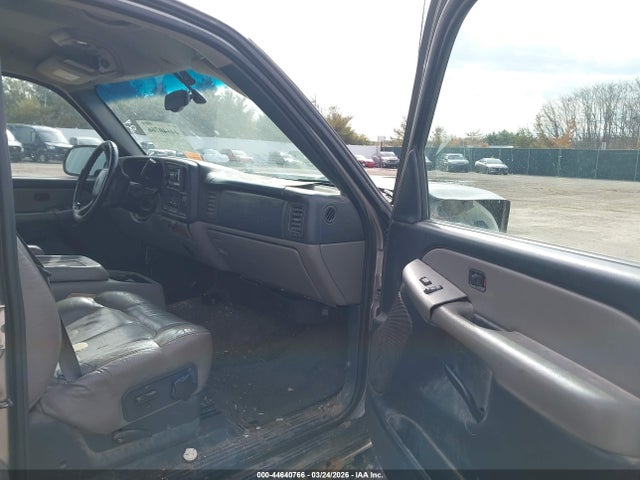 44640766 :رقم المزاد ، 1GNEC13T61J254503 vin ، 2001 Chevrolet Tahoe Ls مزاد بيع