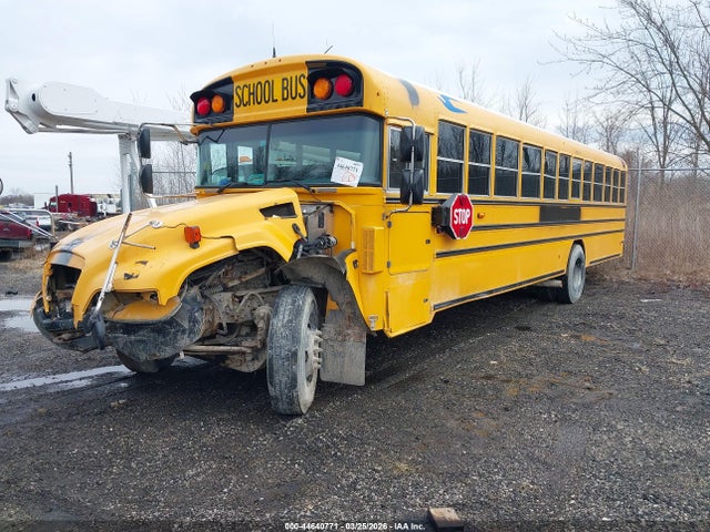 44640771 :رقم المزاد ، 1BAKGCEA8KF354396 vin ، 2019 Blue Bird School Bus / Transit Bus مزاد بيع