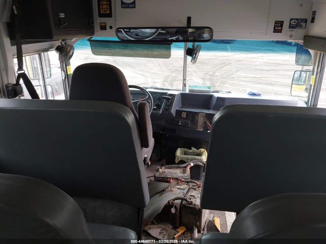44640771 :رقم المزاد ، 1BAKGCEA8KF354396 vin ، 2019 Blue Bird School Bus / Transit Bus مزاد بيع