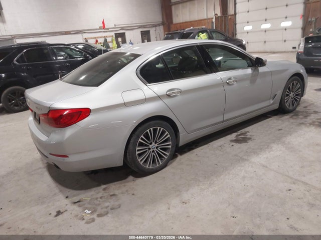 2018 BMW 530I WBAJA7C57JWC76983 Photo 3