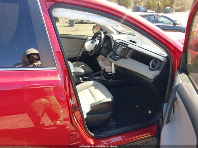 Продажа на аукционе авто 2016 Toyota Rav4 Limited, vin: JTMDFREV7GJ083584, номер лота: 44640784