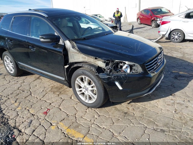 44640794 :رقم المزاد ، YV440MDK6F2711216 vin ، 2015 Volvo Xc60 T5 Premier مزاد بيع