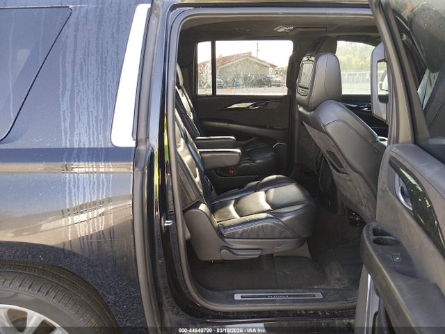 44640799 :رقم المزاد ، 1GYS3KKJ7JR198150 vin ، 2018 Cadillac Escalade Esv Platinum مزاد بيع