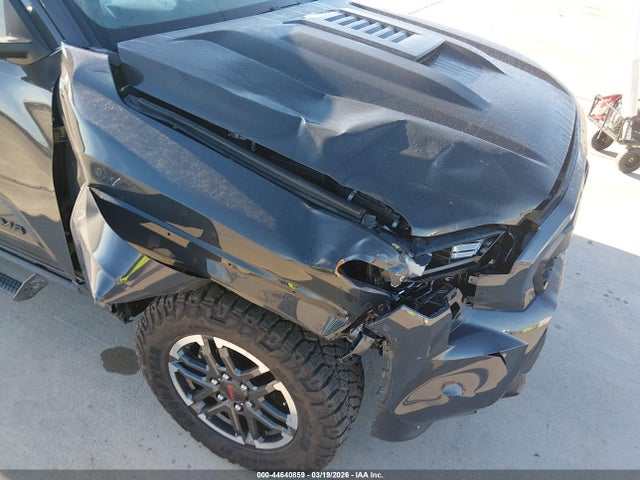 Продажа на аукционе авто 2025 Toyota Tacoma Trd Sport, vin: 3TMLB5JN7SM108386, номер лота: 44640859