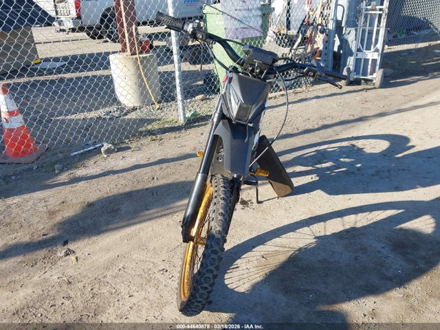 SF6ABWXB3SA000073 Throne Cycles Et7