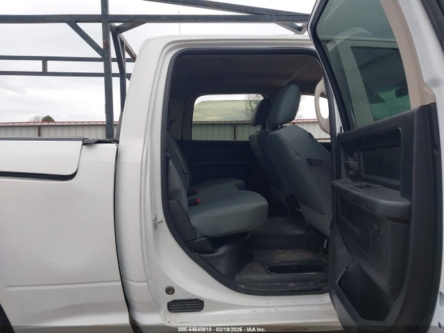 2017 Ram 2500 Tradesman  4x4 6'4 Box მანქანა იყიდება აუქციონზე, vin: 3C6TR5CT3HG643768, აუქციონის ნომერი: 44640910