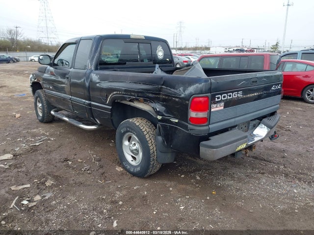2000 DODGE RAM 1500 3B7HF13Z6YM214629 Photo 2