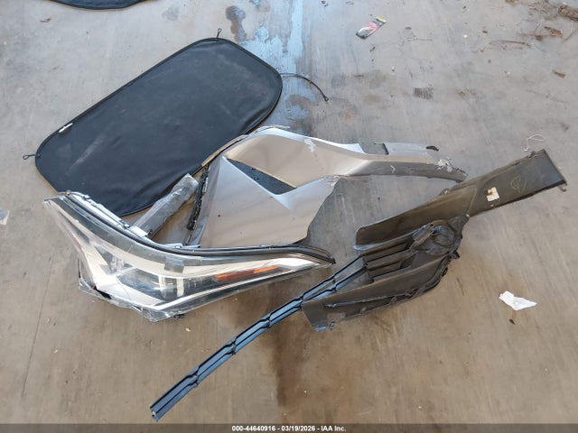 NMTKHMBX9JR024460 Toyota C-HR XLE