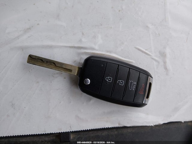 5XYPGDA54HG334937 KIA Sorento 3.3l Lx