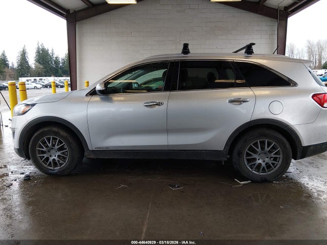 5XYPGDA54HG334937 KIA Sorento 3.3l Lx
